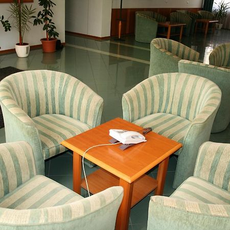 Park Hotel Es Rendezveny Centrum Bábolna エクステリア 写真